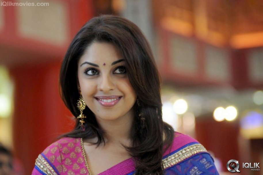 Richa-Gangopadhyay